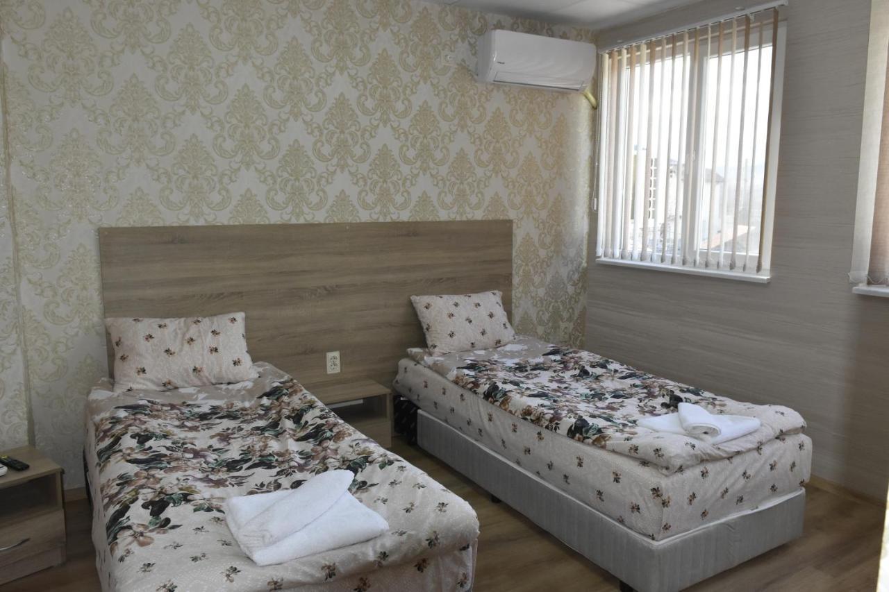 Suhin Dol Hotel Belimel Екстер'єр фото